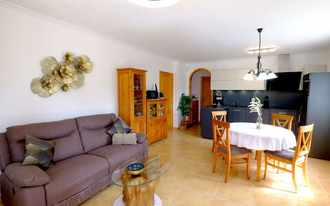 Villa Luz del Sol: Plant, Water, Property, Furniture, Building, Table, Window, Azure, Chair, Interior Design