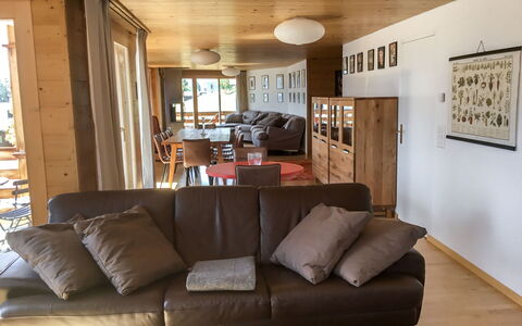 Accommodation:&nbsp;Gloria 300.1