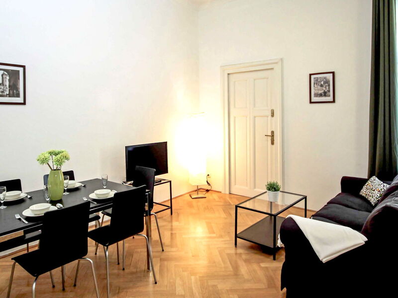 Accommodation:&nbsp;St. Giles 71.1