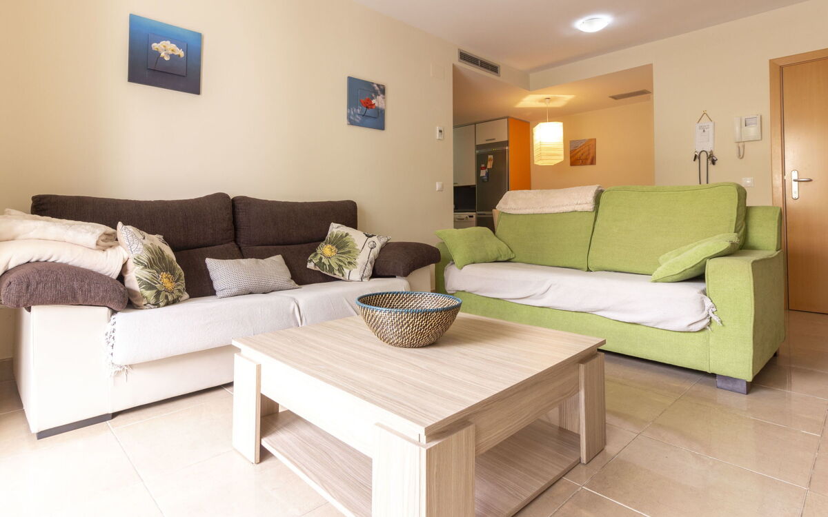 Accommodation:&nbsp;La Goleta Bajos 403.3