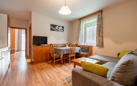 Accommodation:&nbsp;Seerain 50.4