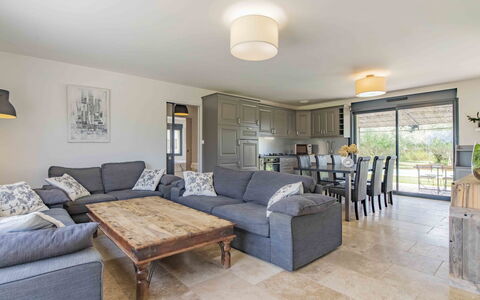 L'Oliveraie: Furniture, Table, Couch, Property, Building, Comfort, Wood, Interior Design, Living Room, Floor