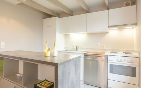 De Haan 220: Room, Countertop, Property, Kitchen, Cabinetry, Furniture, Interior Design, Yellow, Ceiling, Building