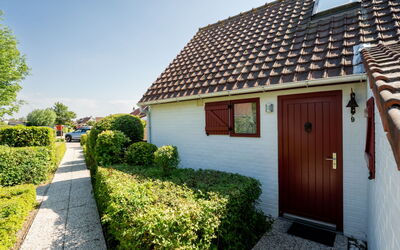 Accommodation:&nbsp;Polderhuis 9 Parking and Shared Pool 220.10
