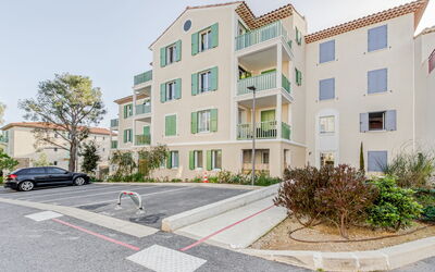 Accommodation:&nbsp;Le Domaine 355.4