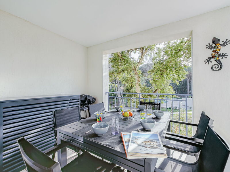 Accommodation:&nbsp;Le Domaine 355.4