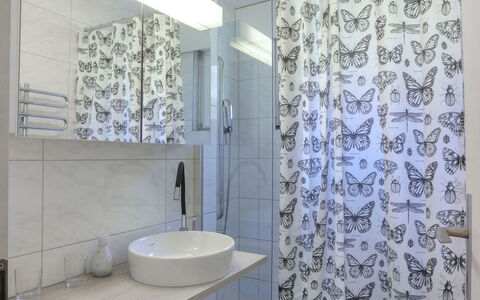 Rustica Apt. M: Plumbing Fixture, Building, Property, Tap, Sink, Bathroom, Purple, Mirror, Bathroom Sink, Interior Design