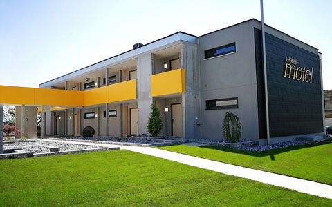 Accommodation:&nbsp;Wohnmotel 100.7