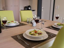 Accommodation:&nbsp;Wohnmotel 100.38