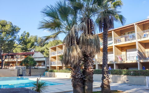 La Marina: Tree, Property, Sky, Palm Tree, House, Home, Arecales, Resort, Woody Plant, Real Estate