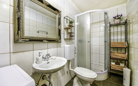 Marijana: Mirror, Plumbing Fixture, Tap, Sink, Property, Bathroom Sink, Purple, Bathroom, Interior Design, Architecture