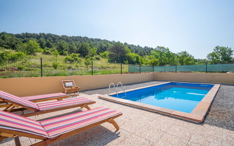 Marijana: Sky, Water, Building, Furniture, Plant, Swimming Pool, Tree, Blue, Rectangle, Outdoor Furniture