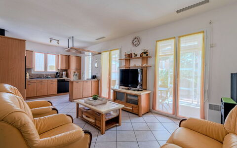 Ladine: Picture Frame, Couch, Furniture, Property, Table, Building, Window, Comfort, Interior Design, Living Room