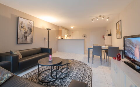 De Vakantieduinen Aan Zee: Furniture, Property, Table, Building, Couch, Picture Frame, Comfort, Television, Lighting, Living Room