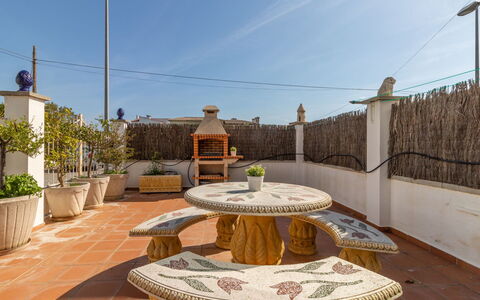 Sol i Canal: Property, Building, Real Estate, Room, House, Table, Furniture, Balcony, Architecture, Villa