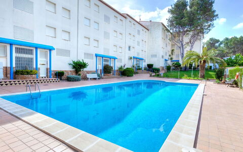 Residencial Magda Park: Swimming Pool, Property, Building, Real Estate, House, Apartment, Leisure, Resort, Residential Area, Home