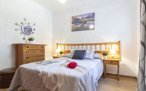 Coquetó: Furniture, Building, Property, Comfort, Picture Frame, Wood, Azure, Bed Frame, Decoration, Textile