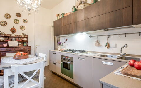 Madda: Cabinetry, Countertop, Kitchen Sink, Furniture, Sink, Product, Kitchen Appliance, Kitchen, Tap, Kitchen Stove