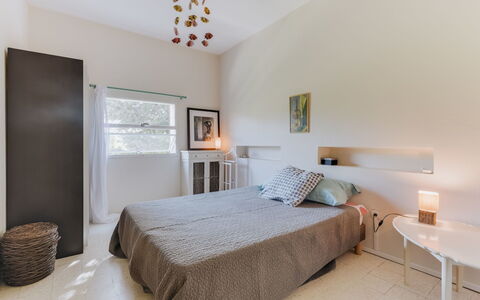 La Chilière: Bedroom, Furniture, Bed, Room, Property, Interior Design, Bed Frame, Floor, Ceiling, Bed Sheet