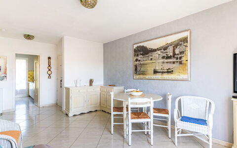 Les Ilaires: Picture Frame, Furniture, Property, Chair, Table, Interior Design, Wood, Flooring, Floor, Building