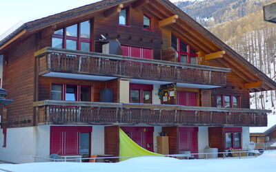 Zermatt 71: Property, House, Building, Home, Snow, Winter, Architecture, Real Estate, Facade, Apartment