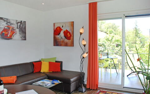 San Nazzaro 25: Room, Living Room, Property, Interior Design, Furniture, Orange, House, Home, Building, Floor