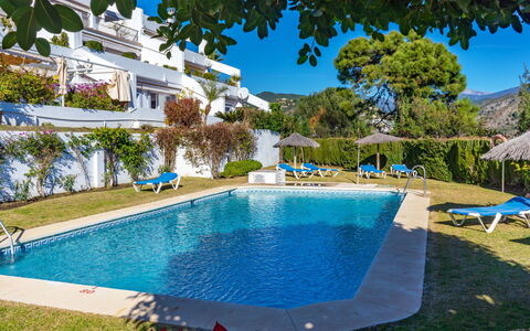 Mirador Ii: Water, Plant, Property, Building, Swimming Pool, Blue, Nature, Azure, Green, Tree