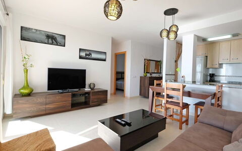 Ona de Mar: Living Room, Room, Furniture, Interior Design, Property, Building, Ceiling, Coffee Table, Table, Floor