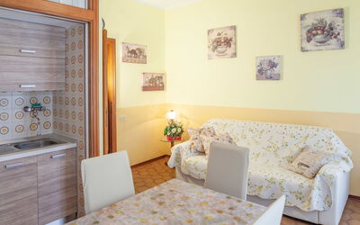 Accommodation:&nbsp;Eveten 1 Apartment