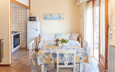 Accommodation:&nbsp;Eveten 10 Apartment