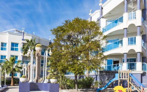 Playasol 1: Property, Residential Area, Building, Architecture, Mixed-Use, Town, Real Estate, House, Metropolitan Area, Urban Design