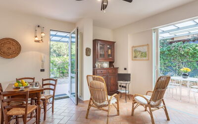 Accommodation:&nbsp;Michelangelo i 255.1