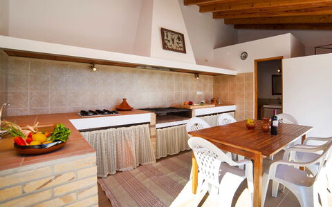 Vicent: Property, Room, Building, Furniture, Interior Design, Kitchen, Countertop, House, Real Estate, Floor