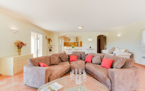 Hameau du Brost: Room, Property, Living Room, Furniture, Interior Design, Real Estate, House, Building, Table, Home