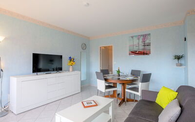 Accommodation:&nbsp;Le Maxime 455.1