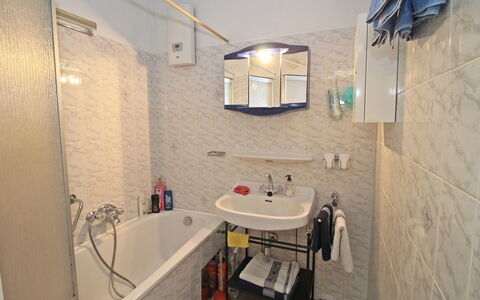 Vienna Waits for You: Bathroom, Property, Room, Interior Design, Wall, Architecture, Building, Real Estate, Plumbing Fixture, House