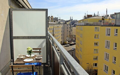 Vienna Waits for You: Urban Area, Roof, Architecture, Building, Neighbourhood, Town, Daytime, Metropolitan Area, Yellow, Residential Area