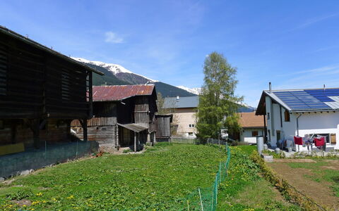 Feu de Joie: Property, Home, Real Estate, Land Lot, House, Sky, Rural Area, Farm, Building, Grass