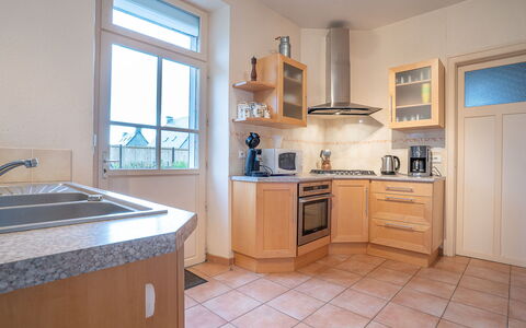 Ker Maria: Cabinetry, Countertop, Kitchen Sink, Sink, Kitchen, Kitchen Stove, Kitchen Appliance, Wood, Window, Interior Design