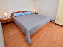 Accommodation:&nbsp;Surjan 107.2