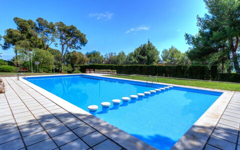 Cap Roig: Swimming Pool, Property, Real Estate, Leisure, House, Home, Vacation, Sky, Grass, Tree
