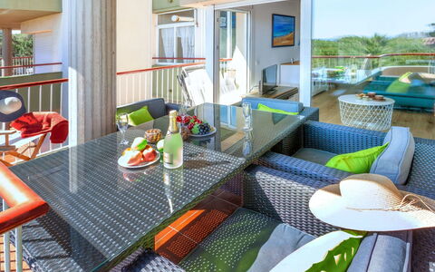 Nautic Ii: Property, Room, Furniture, Interior Design, Building, Living Room, Table, House, Real Estate, Resort