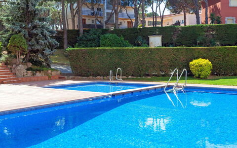 Nautic Ii: Swimming Pool, Property, Leisure, Real Estate, Resort, Leisure Centre, Building, House, Grass, Tree