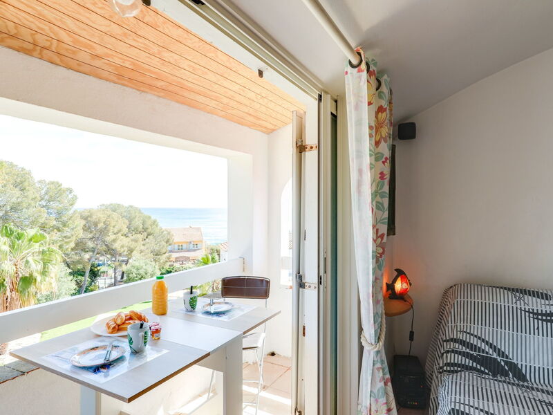 Accommodation:&nbsp;Le Village Provençal 163.2