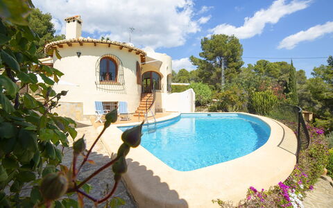 Lolita: Property, Swimming Pool, Building, House, Real Estate, Villa, Azure, Estate, Vacation, Hacienda