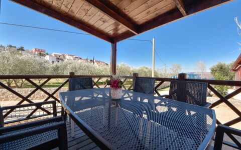 Novigrad (Zadar) 136: Property, Sky, Real Estate, House, Building, Architecture, Home, Tree, Room, Vacation
