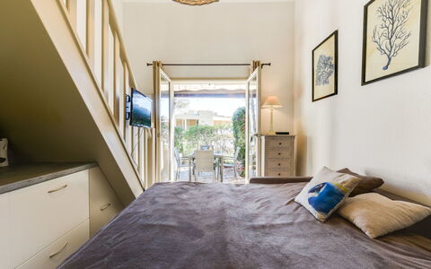Mas de la Plage: Bedroom, Property, Room, Furniture, Bed, Interior Design, Ceiling, Bed Sheet, Floor, Wall