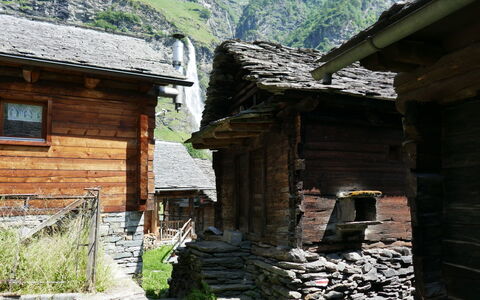Rustico Nurell: Building, Log Cabin, Hut, House, Roof, Shack, Rural Area, Cottage, Ruins, Village