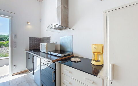 Les Hauts du Parc: Kitchen Appliance, Kitchen, Interior Design, Countertop, Major Appliance, Flooring, Furniture, Home Appliance, Ceiling, Floor