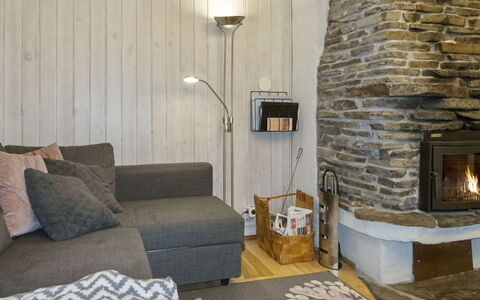 Riekonraito A1: Furniture, Flooring, Interior Design, Wood, Floor, Ceiling, Room, Lighting, Living Room, Couch